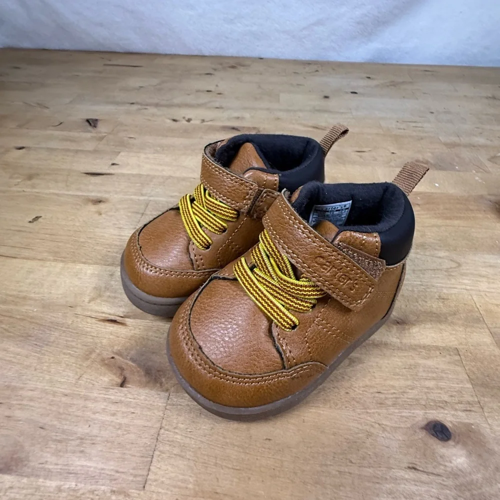 Carters Baby Boots Toddler Brown Faux Leather Boots Size 2.5 infant
